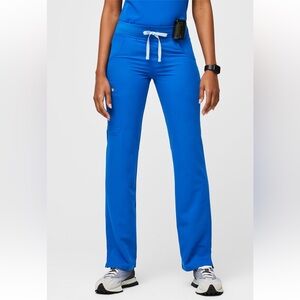 Figs Kade Cargo Scrub Pants - XS Tall